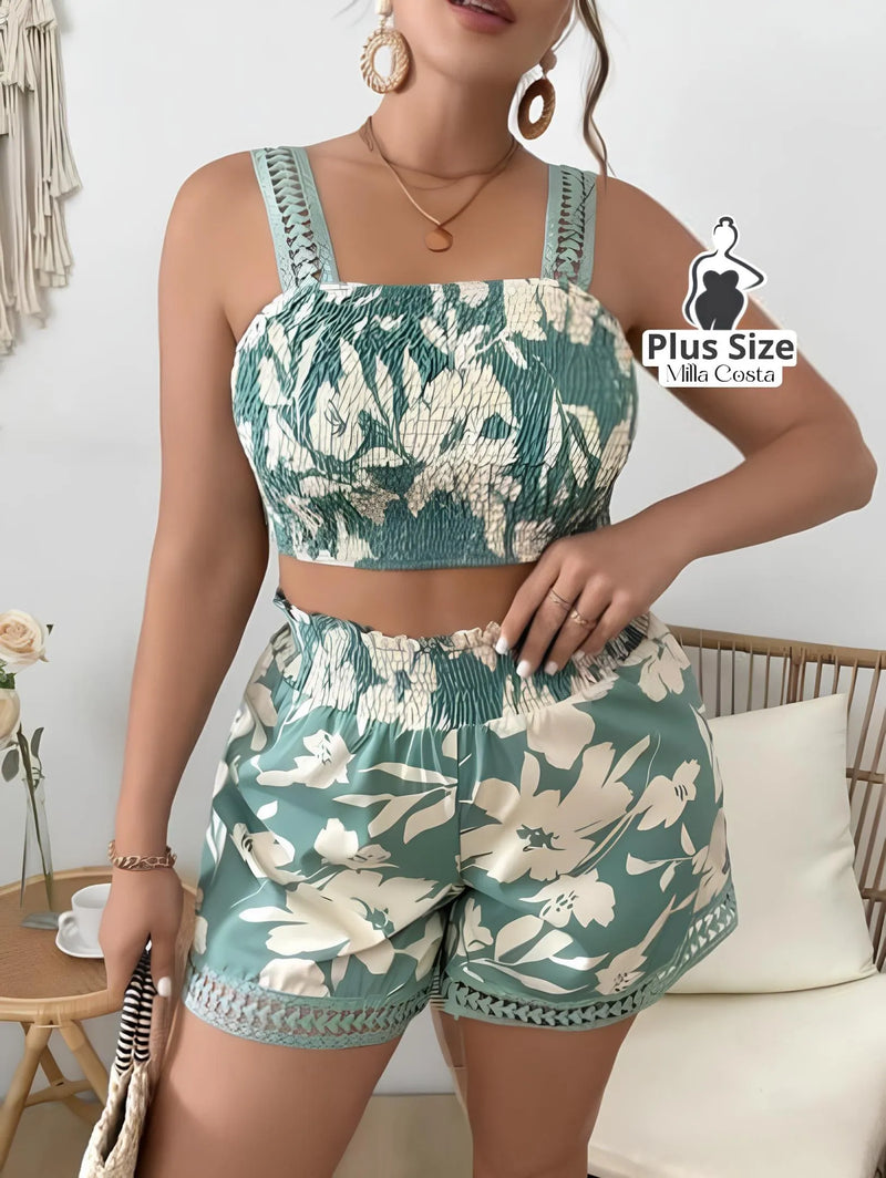 Conjunto Cropped e Shorts Estampado com Detalhes de Renda Plus Size - Tabela de Medidas na Descrição