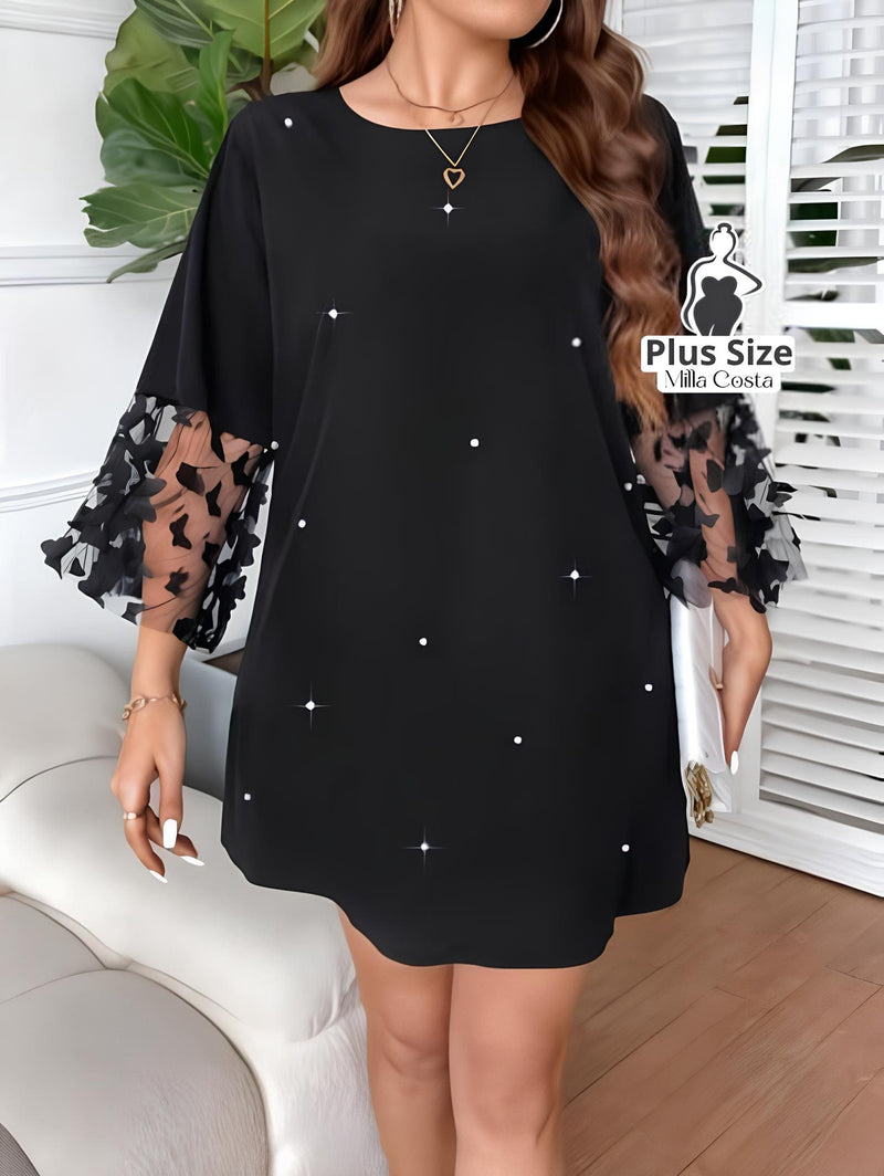 Vestido Com Detalhes De Pérolas E Mangas Em Renda Plus Size - Tabela de Medidas na Descrição